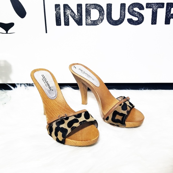 SOLD Dolce & Gabbana Leopard Heels Lavish Size 7 - Picture 4 of 8
